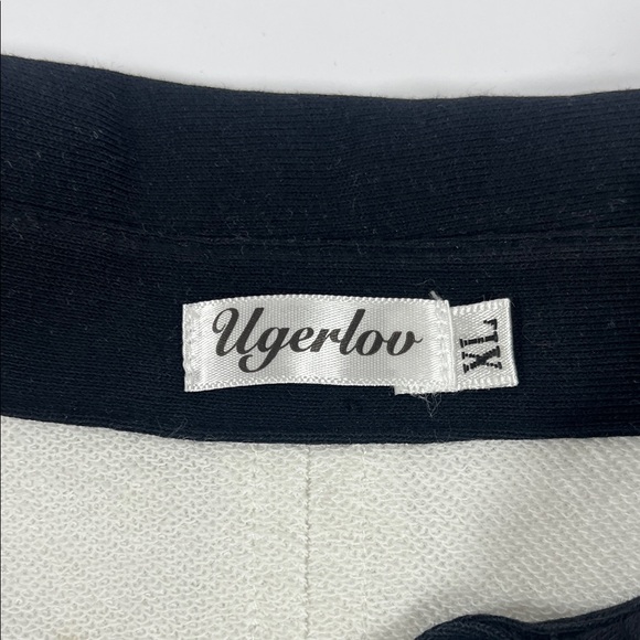 Ugerlov Chic Off White Pullover with Black Stripes Sz XL - Picture 8 of 10